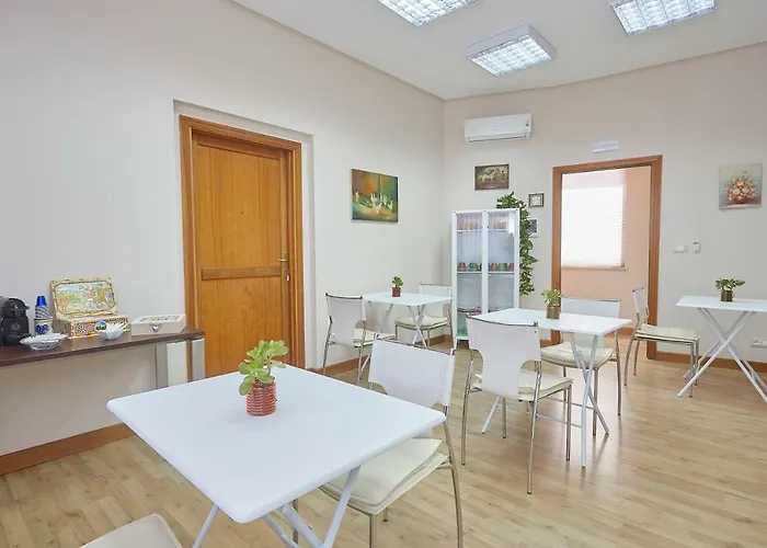 Sturzo 44 3* Palermo